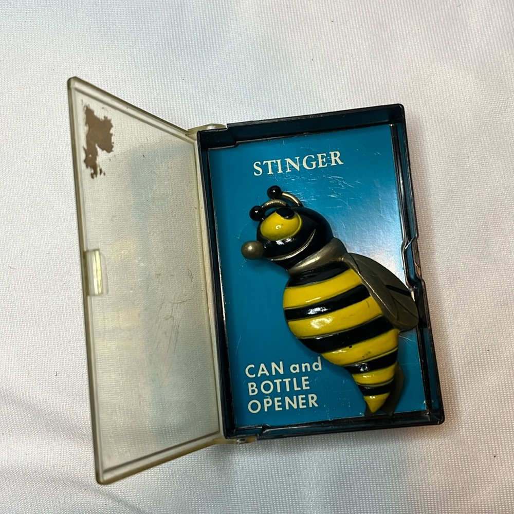 Beer can bottle opener vintage Nice #306 Bumblebee
